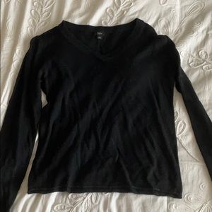 Black long sleeved sweater